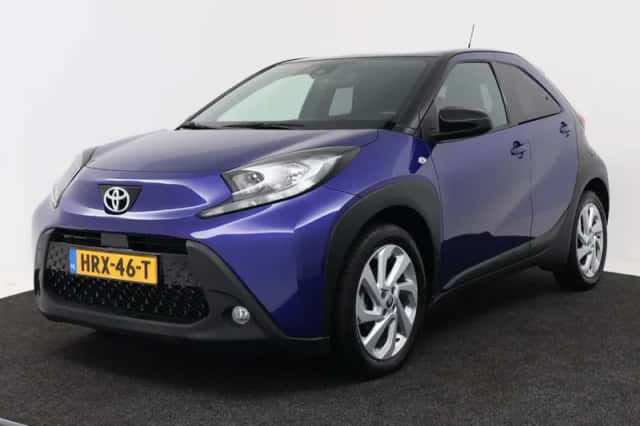 Toyota Aygo (2023) thumbnail 1