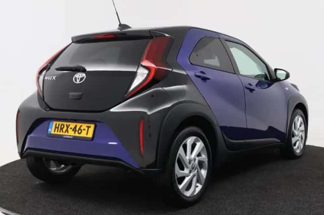 Toyota Aygo (2023) thumbnail 2