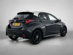 Toyota Yaris (2023) thumbnail 2