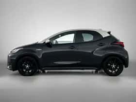 Toyota Yaris (2023) thumbnail 3