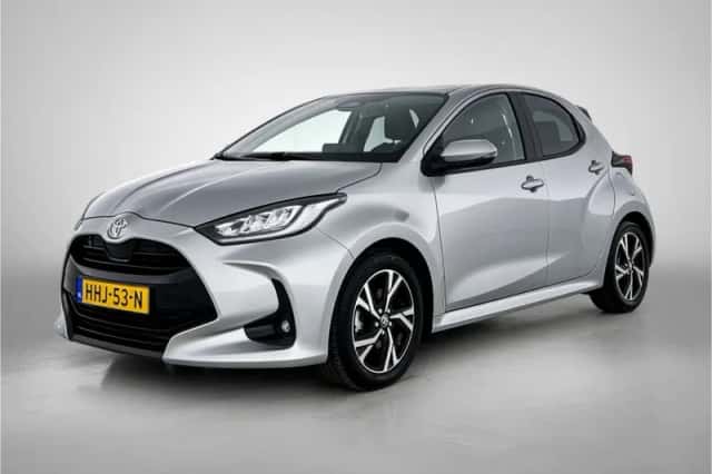 Toyota Yaris (2025) thumbnail 1
