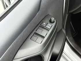 Toyota Yaris (2025) thumbnail 22