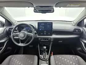 Toyota Yaris (2025) thumbnail 4