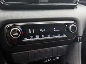 Toyota Yaris (2025) thumbnail 10