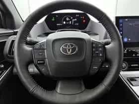 Toyota bZ4X (2025) thumbnail 17