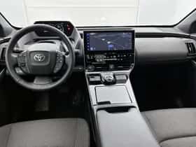 Toyota bZ4X (2025) thumbnail 4