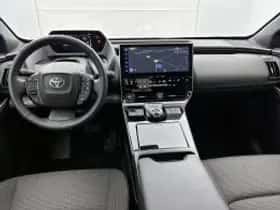 Toyota bZ4X (2025) thumbnail 5