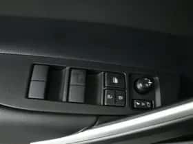Toyota Corolla_Cross (2025) thumbnail 4