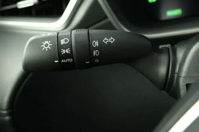 Toyota Corolla_Cross (2025) thumbnail 6