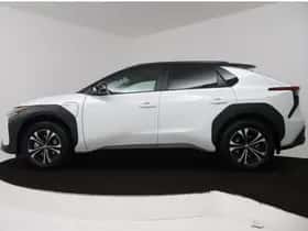 Toyota bZ4X (2025) thumbnail 3