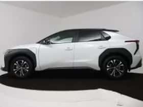 Toyota bZ4X (2025) thumbnail 4
