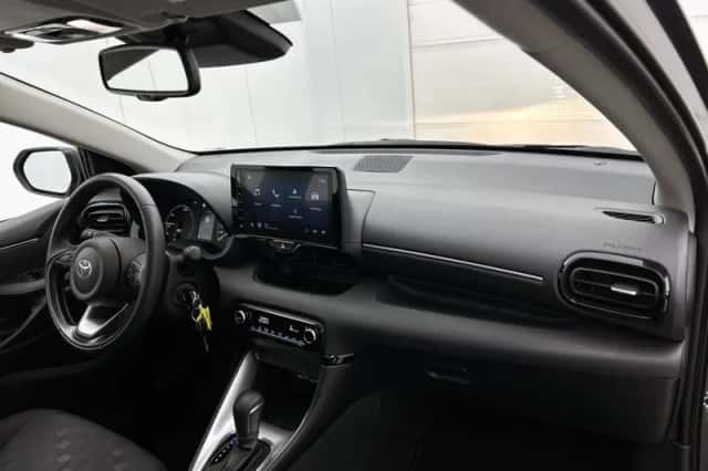 Toyota Yaris (2025) thumbnail 6