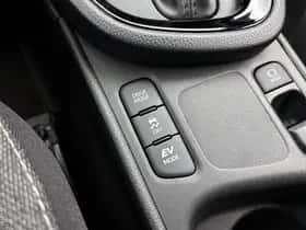 Toyota Yaris_Cross (2025) thumbnail 25