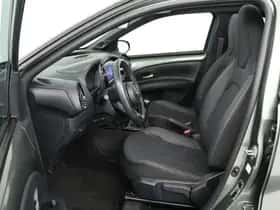 Toyota Aygo (2023) thumbnail 21