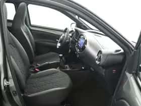 Toyota Aygo (2023) thumbnail 27
