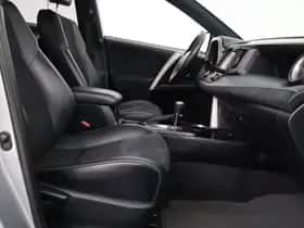 Toyota RAV4 (2017) thumbnail 26