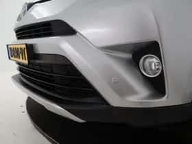 Toyota RAV4 (2017) thumbnail 34