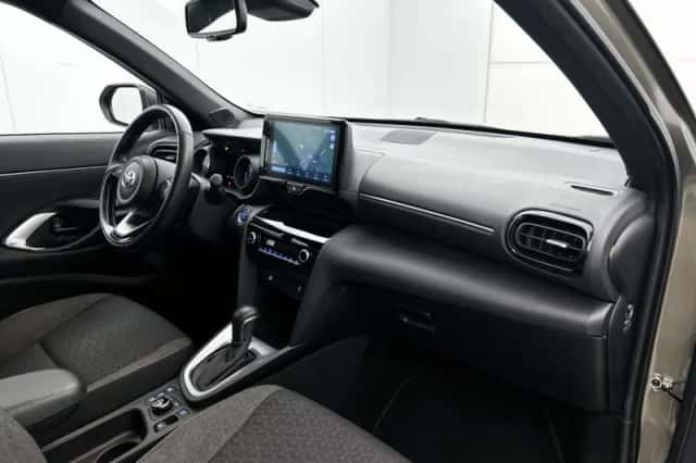 Toyota Yaris Cross (2024) thumbnail 6