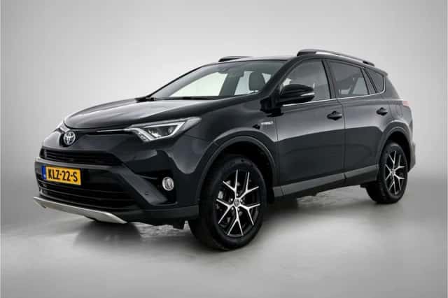 Toyota RAV4 (2017) thumbnail 1
