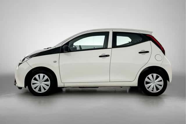 Toyota Aygo (2019) thumbnail 3