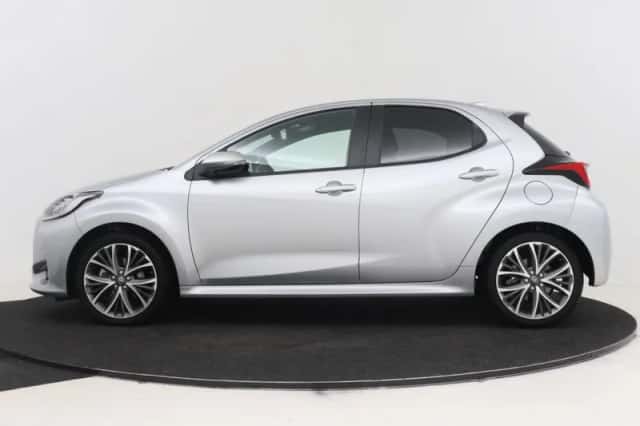 Toyota Yaris (2025) thumbnail 3