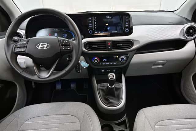 Hyundai i10 (2024) thumbnail 4