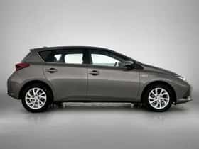 Toyota Auris (2018) thumbnail 11