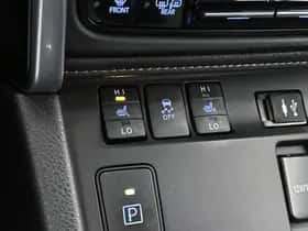 Toyota Auris (2018) thumbnail 18