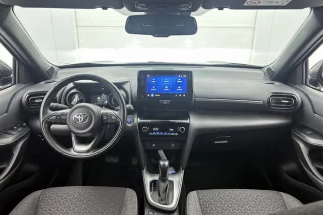 Toyota Yaris_Cross (2024) thumbnail 4