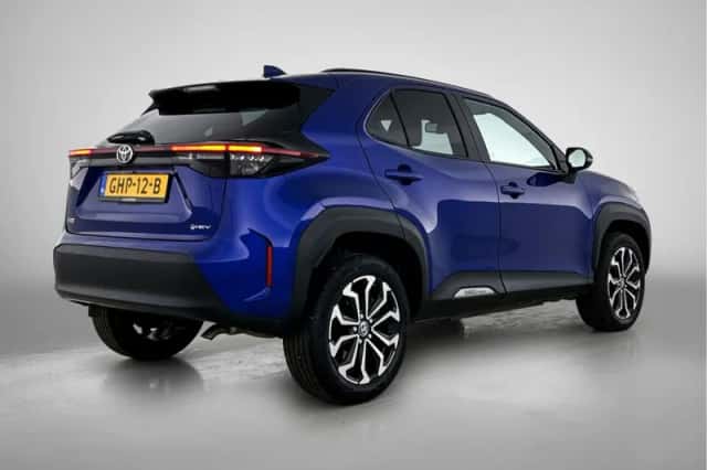 Toyota Yaris_Cross (2024) thumbnail 2