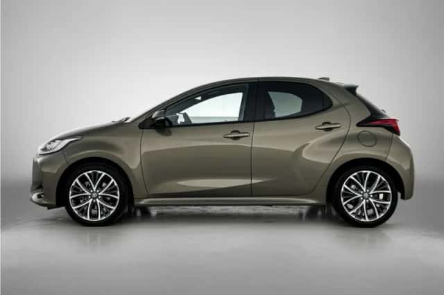 Toyota Yaris (2025) thumbnail 3