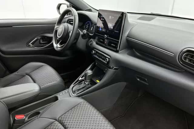 Toyota Yaris (2025) thumbnail 6