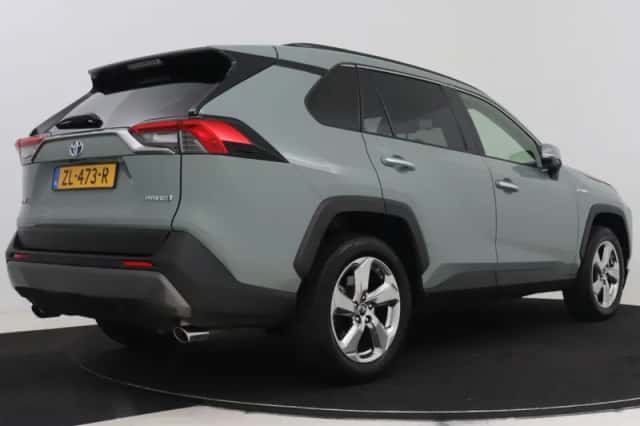 Toyota RAV4 (2019) thumbnail 2