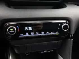 Toyota Yaris (2025) thumbnail 12