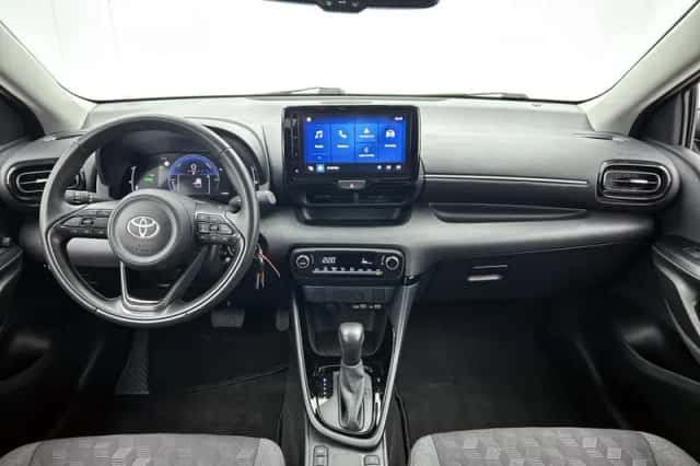 Toyota Yaris (2024) thumbnail 4