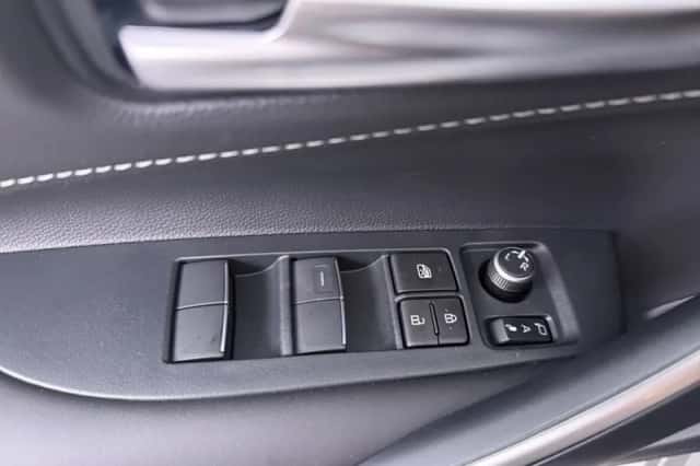 Toyota Corolla_Touring_Sports (2026) thumbnail 4