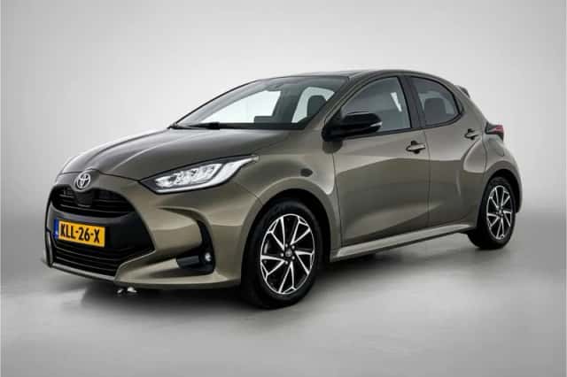 Toyota Yaris (2023) thumbnail 1