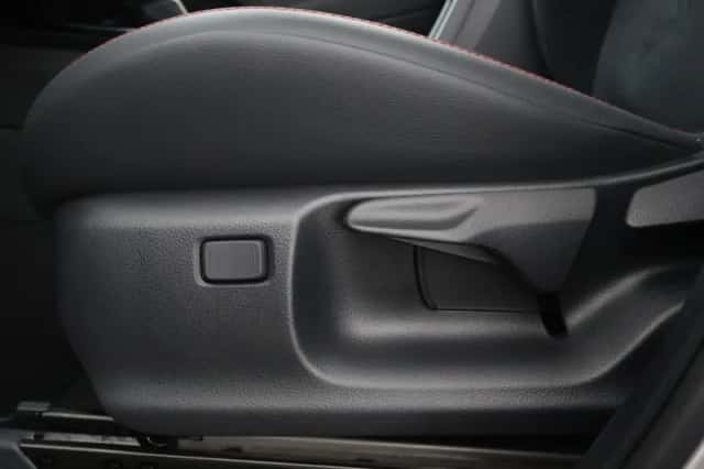 Toyota Corolla_Cross (2026) thumbnail 6