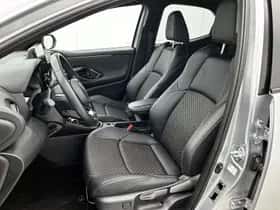 Toyota Yaris (2024) thumbnail 16