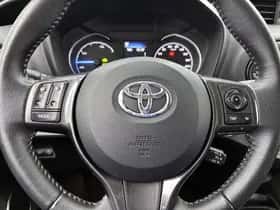 Toyota Yaris (2020) thumbnail 17