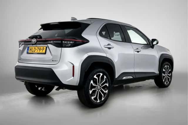 Toyota Yaris_Cross (2025) thumbnail 2
