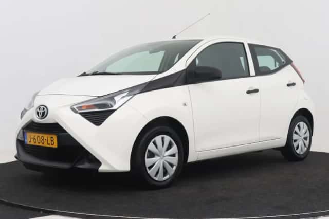 Toyota Aygo (2020) thumbnail 1