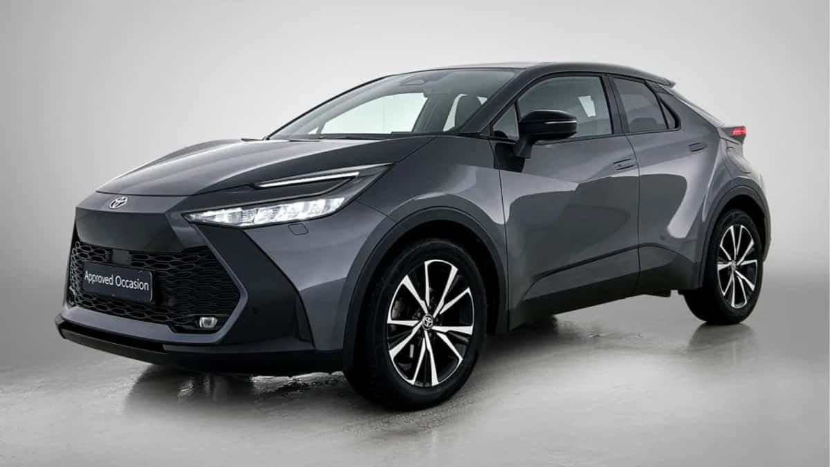 Toyota C-HR (2024) — foto 1