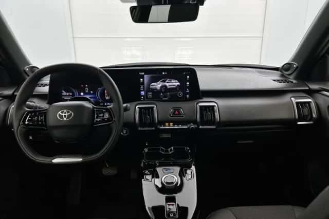 Toyota Urban_Cruiser (2026) thumbnail 5