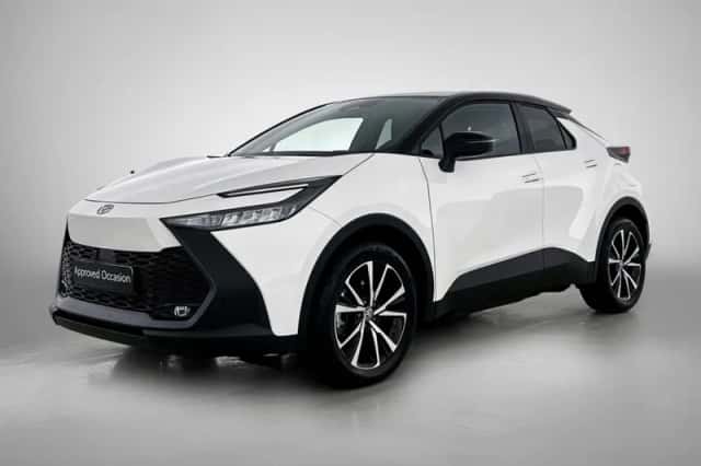 Toyota C-HR (2025) thumbnail 1