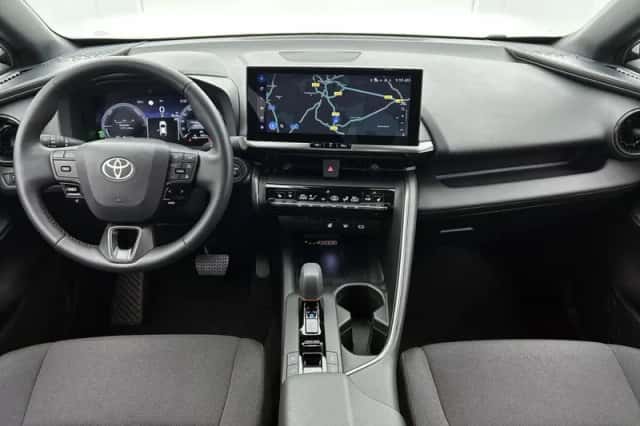 Toyota C-HR (2025) thumbnail 4