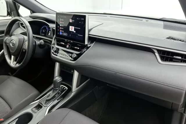 Toyota Corolla Cross (2025) thumbnail 6