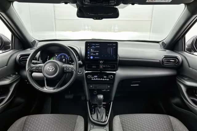 Toyota Yaris_Cross (2024) thumbnail 4