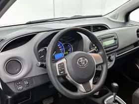 Toyota Yaris (2016) thumbnail 30