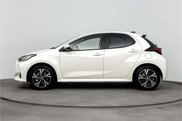 Toyota Yaris (2025) thumbnail 3